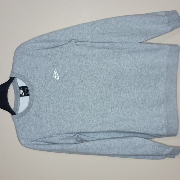 Nike Tops - Nike Heathered Gray Sweatshirt